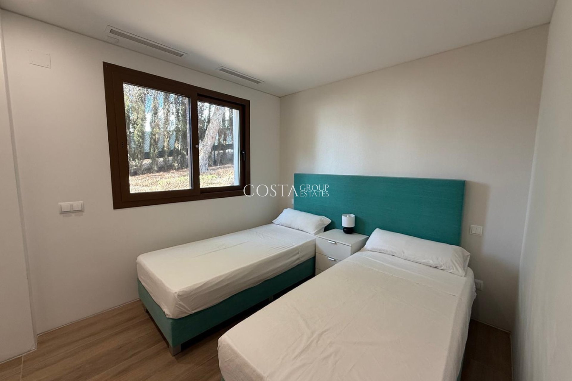 Wiederverkauf - Villa -
Orihuela - Las Colinas Golf