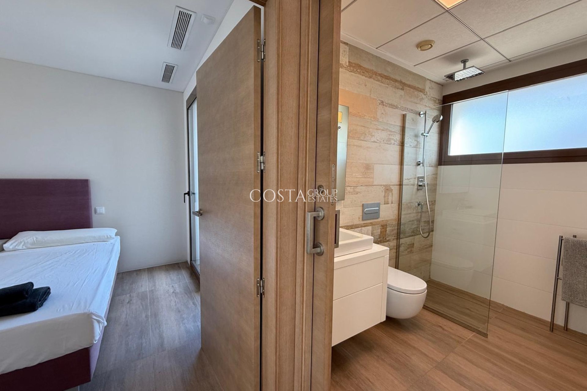 Wiederverkauf - Villa -
Orihuela - Las Colinas Golf