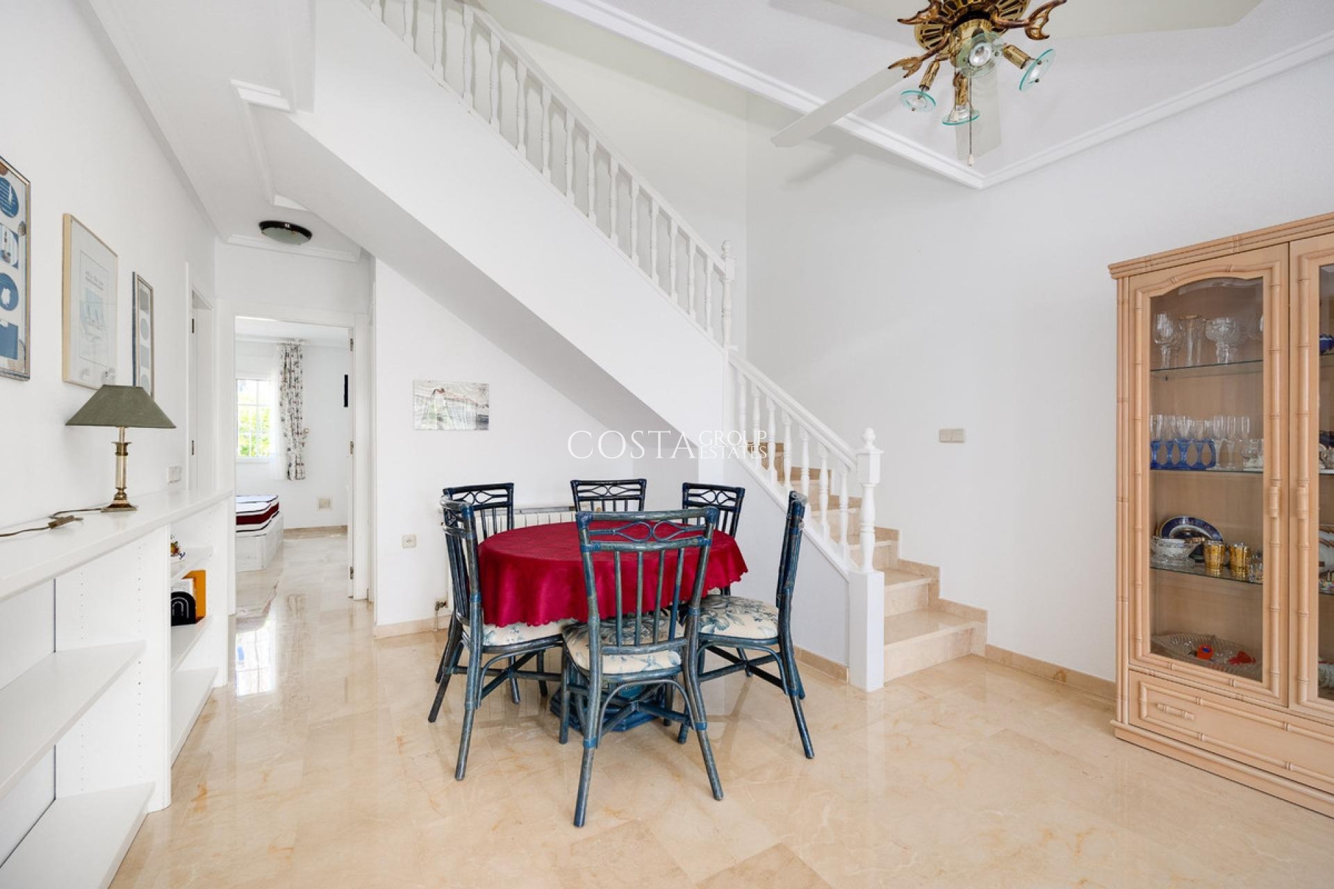 Wiederverkauf - Villa -
Orihuela - Orihuela Costa
