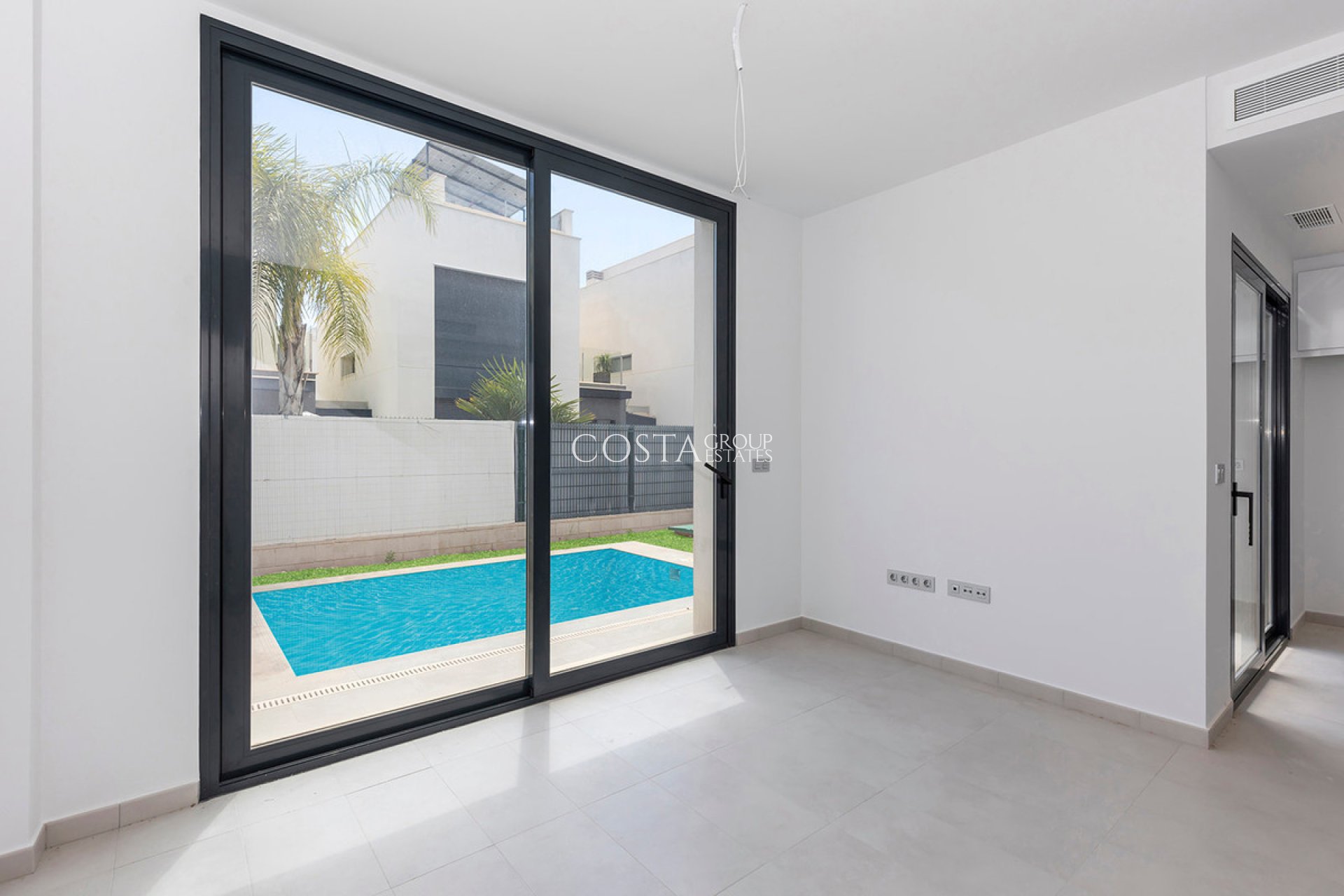 Wiederverkauf - Villa -
Orihuela - Orihuela Costa