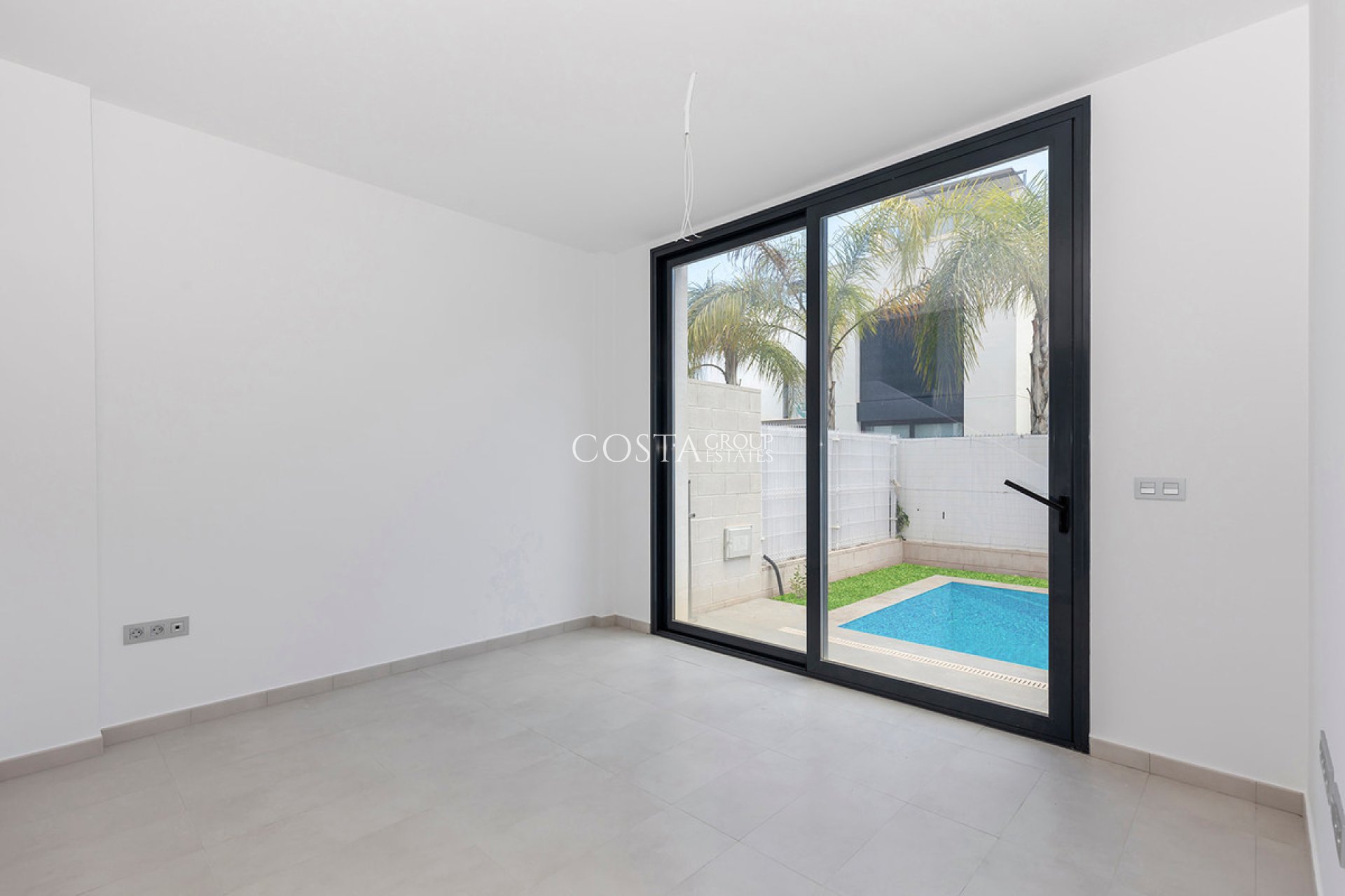 Wiederverkauf - Villa -
Orihuela - Orihuela Costa
