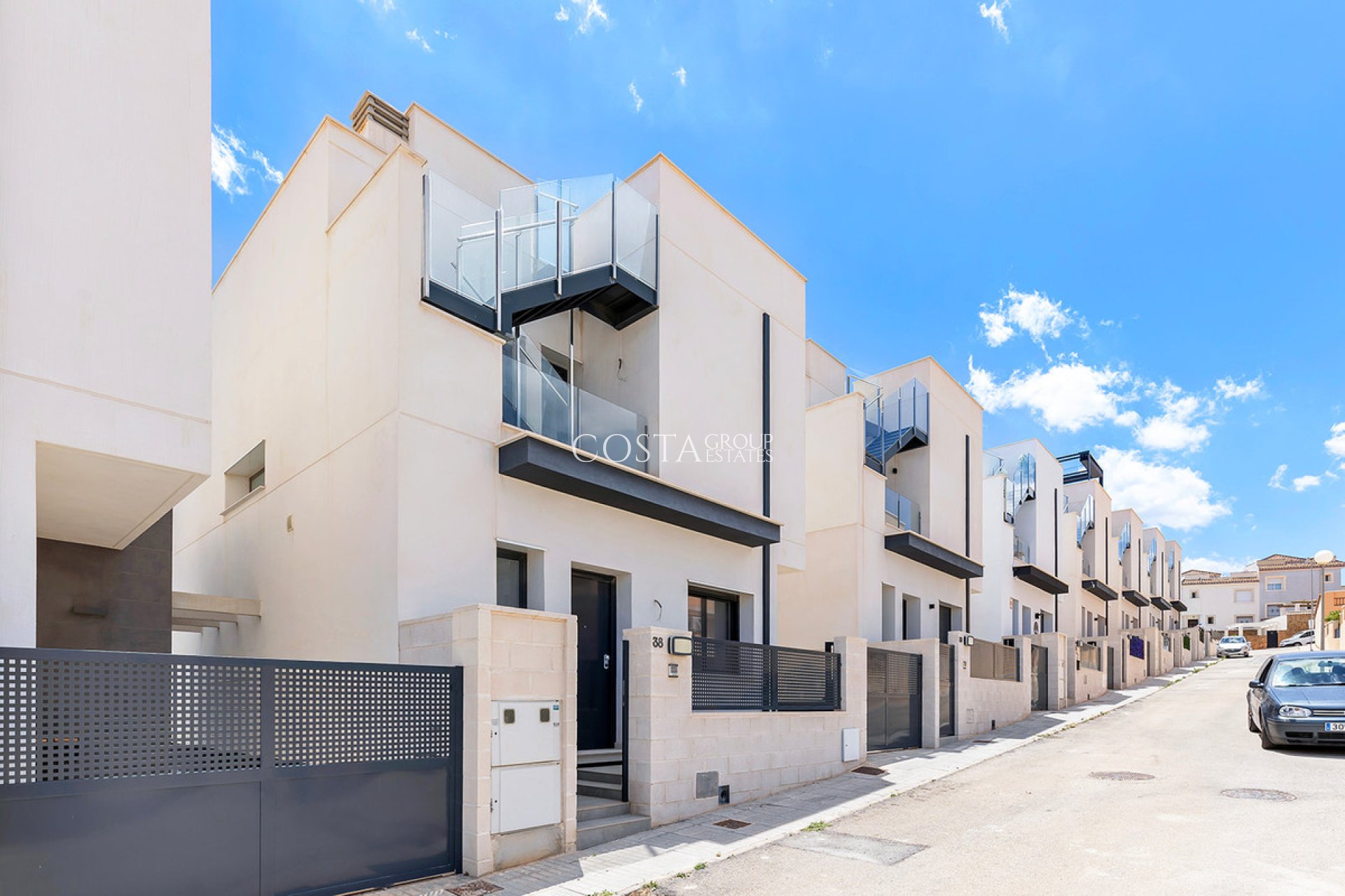 Wiederverkauf - Villa -
Orihuela - Orihuela Costa