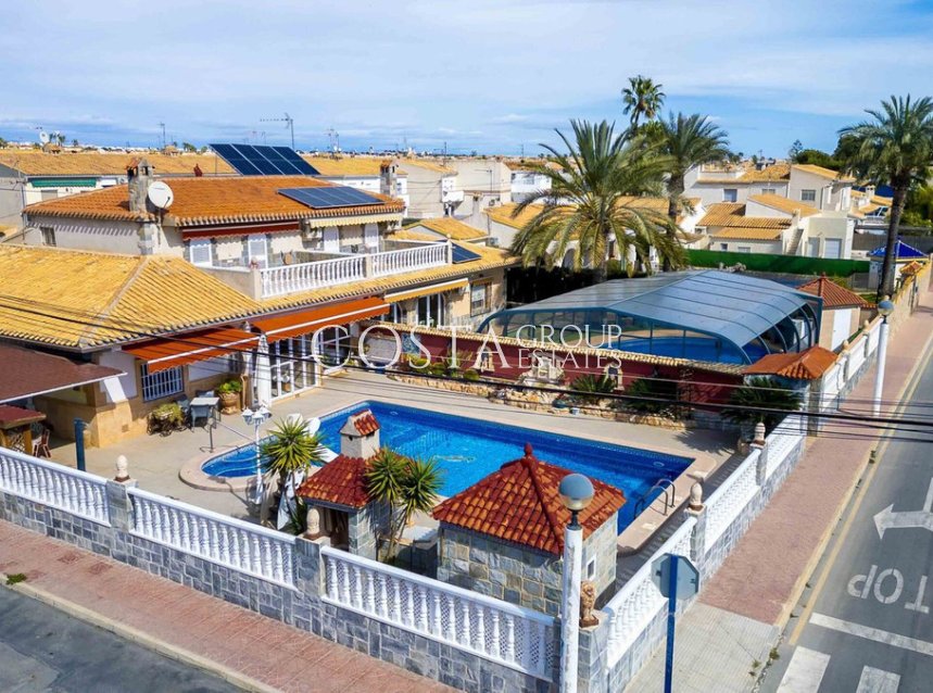 Wiederverkauf - Villa -
Orihuela - Orihuela Costa