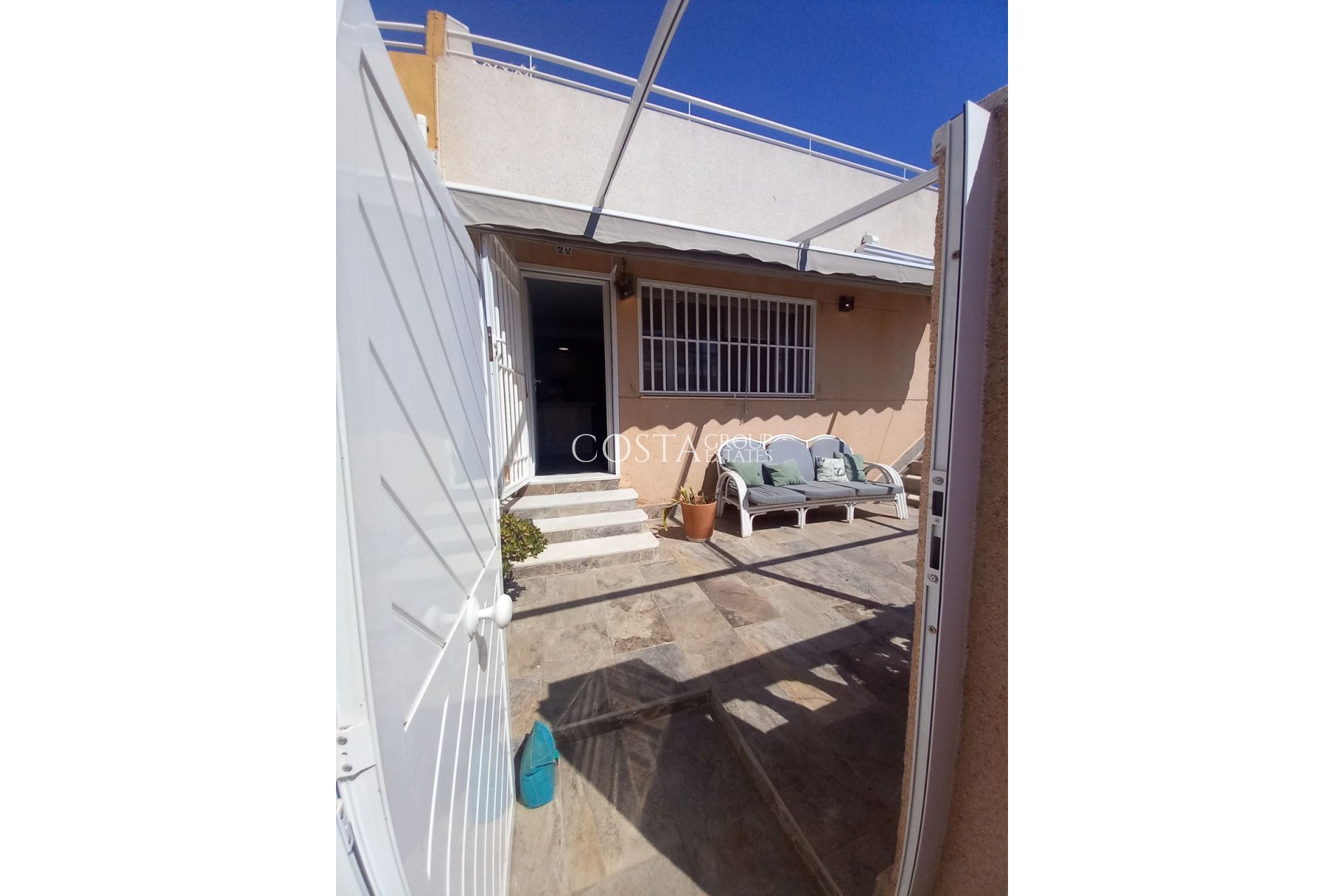 Wiederverkauf - Villa -
Orihuela - Orihuela Costa