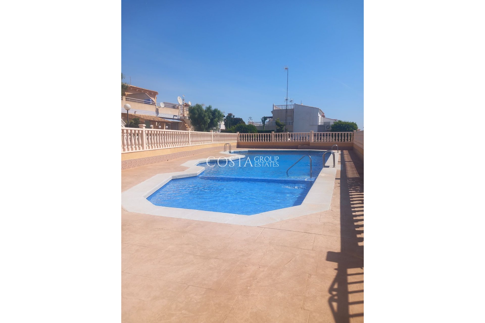 Wiederverkauf - Villa -
Orihuela - Orihuela Costa