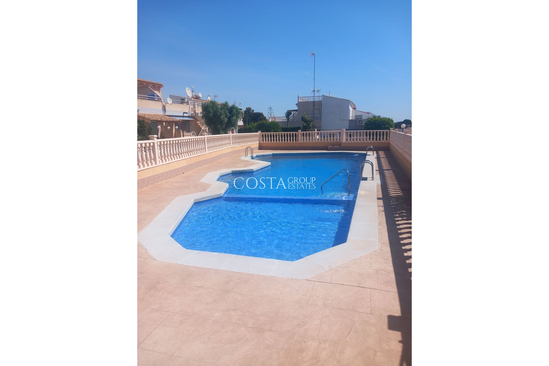 Wiederverkauf - Villa -
Orihuela - Orihuela Costa