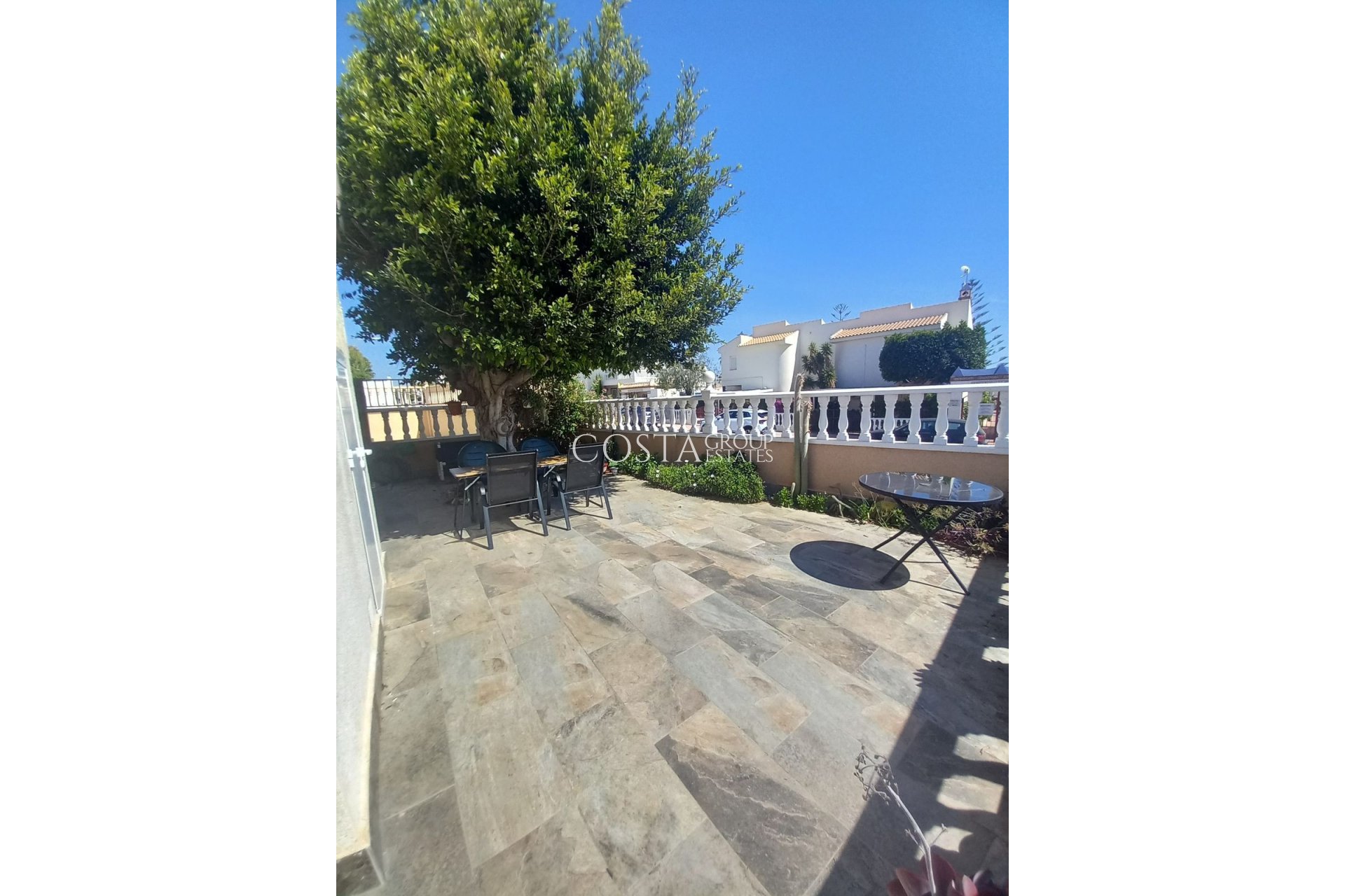 Wiederverkauf - Villa -
Orihuela - Orihuela Costa