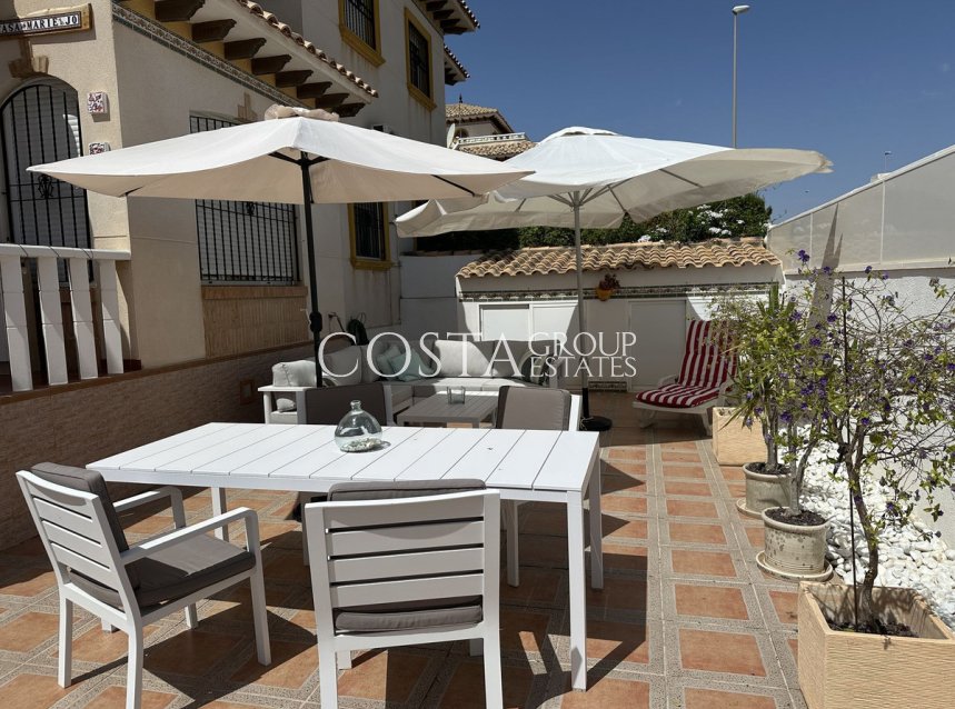 Wiederverkauf - Villa -
Orihuela - Orihuela Costa
