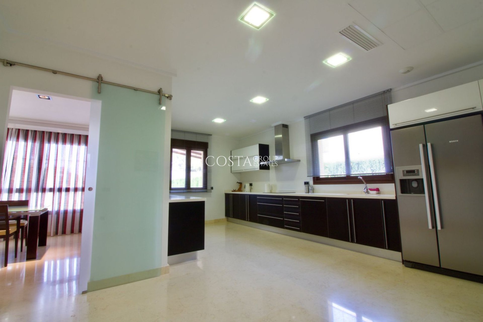 Wiederverkauf - Villa -
Orihuela - Orihuela Costa