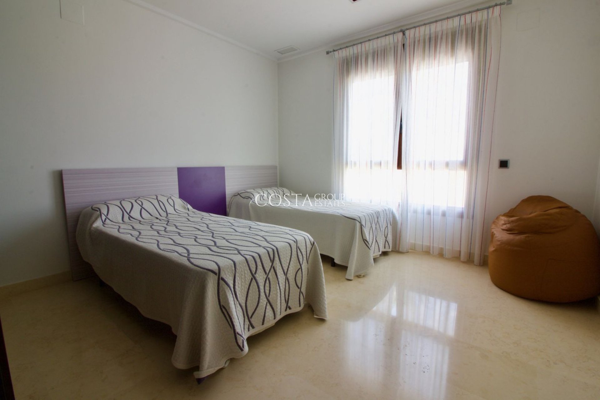 Wiederverkauf - Villa -
Orihuela - Orihuela Costa
