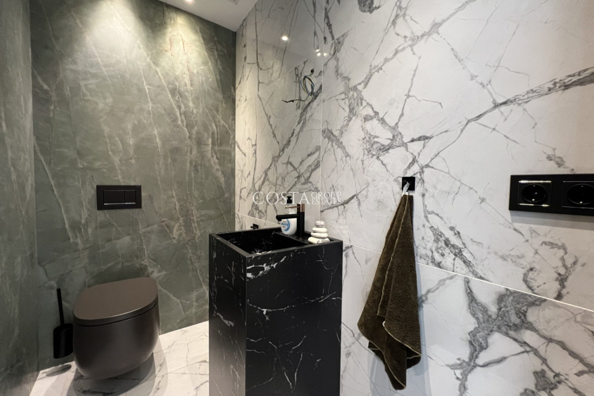 Wiederverkauf - Villa -
Orihuela - Orihuela Costa