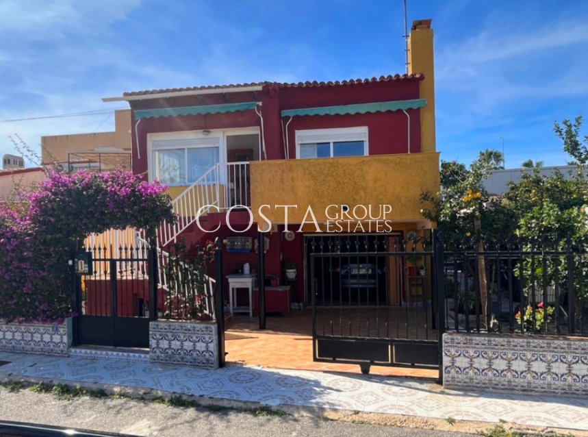 Wiederverkauf - Villa -
Orihuela - Punta Prima
