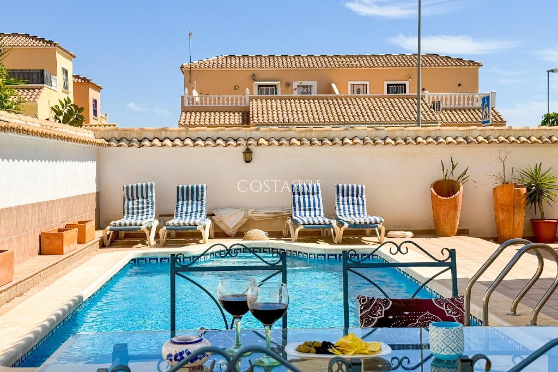 Wiederverkauf - Villa -
Orihuela - Punta Prima