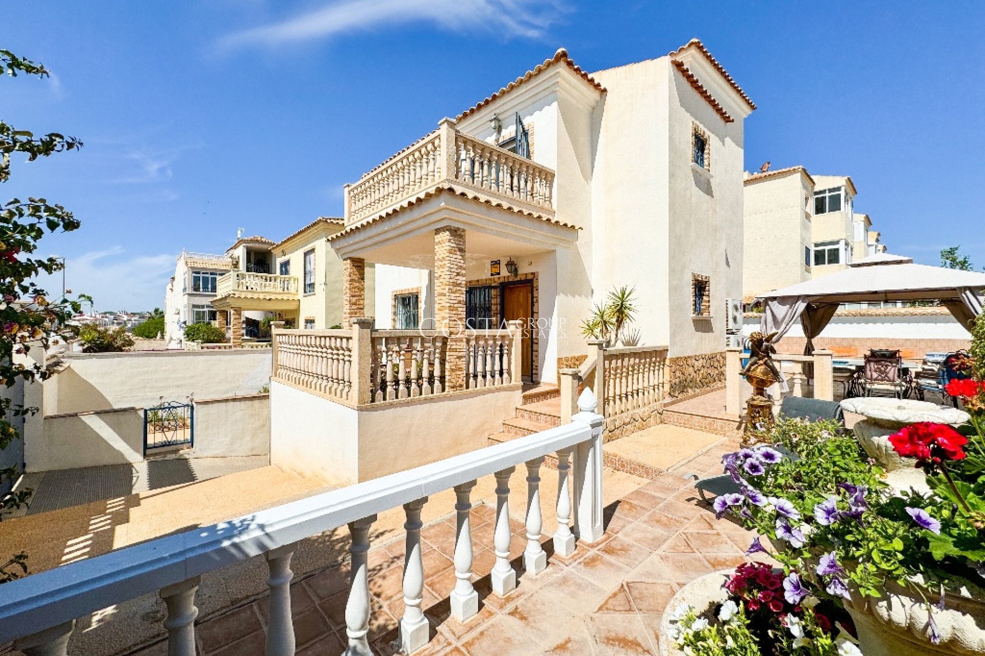 Wiederverkauf - Villa -
Orihuela - Punta Prima