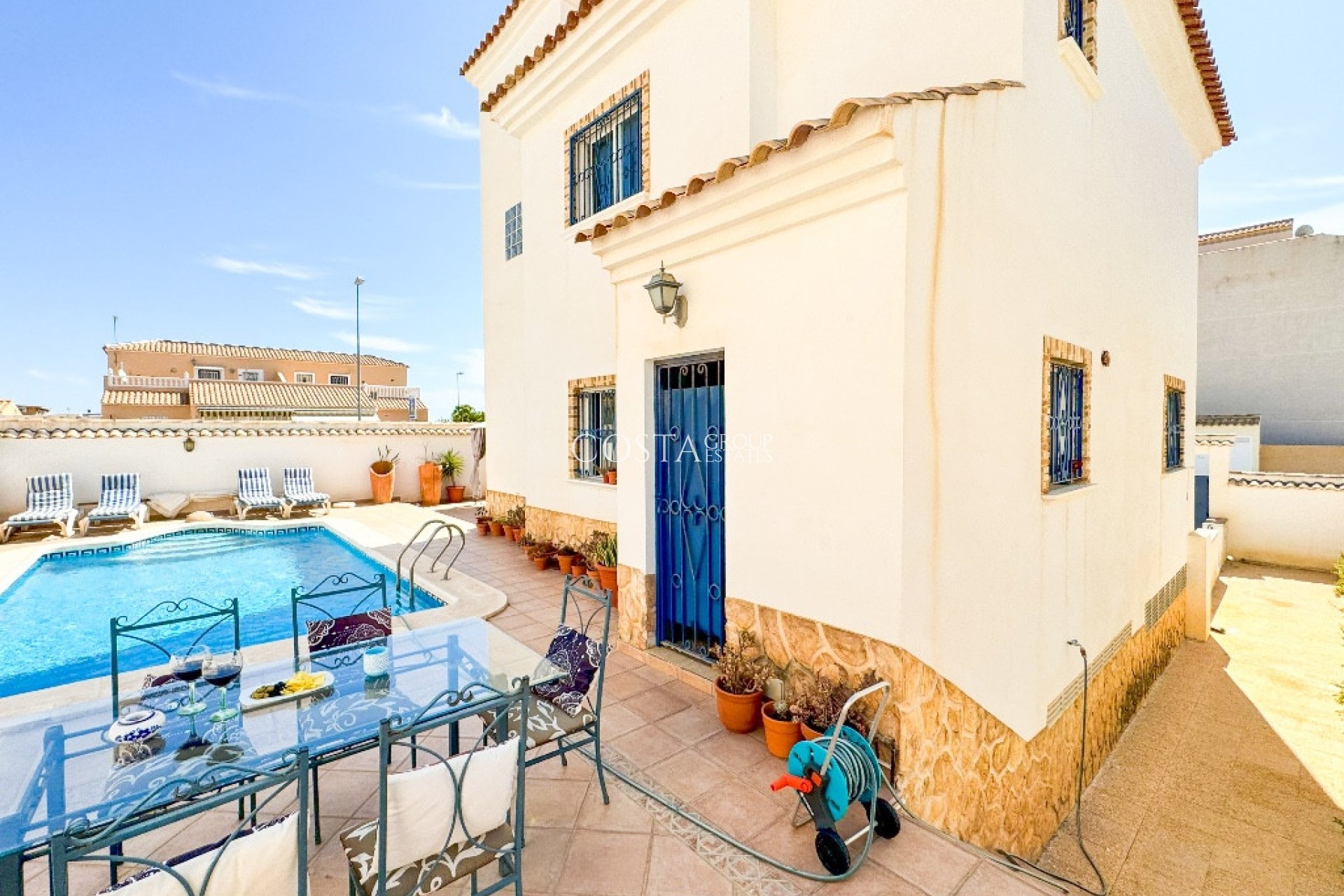 Wiederverkauf - Villa -
Orihuela - Punta Prima