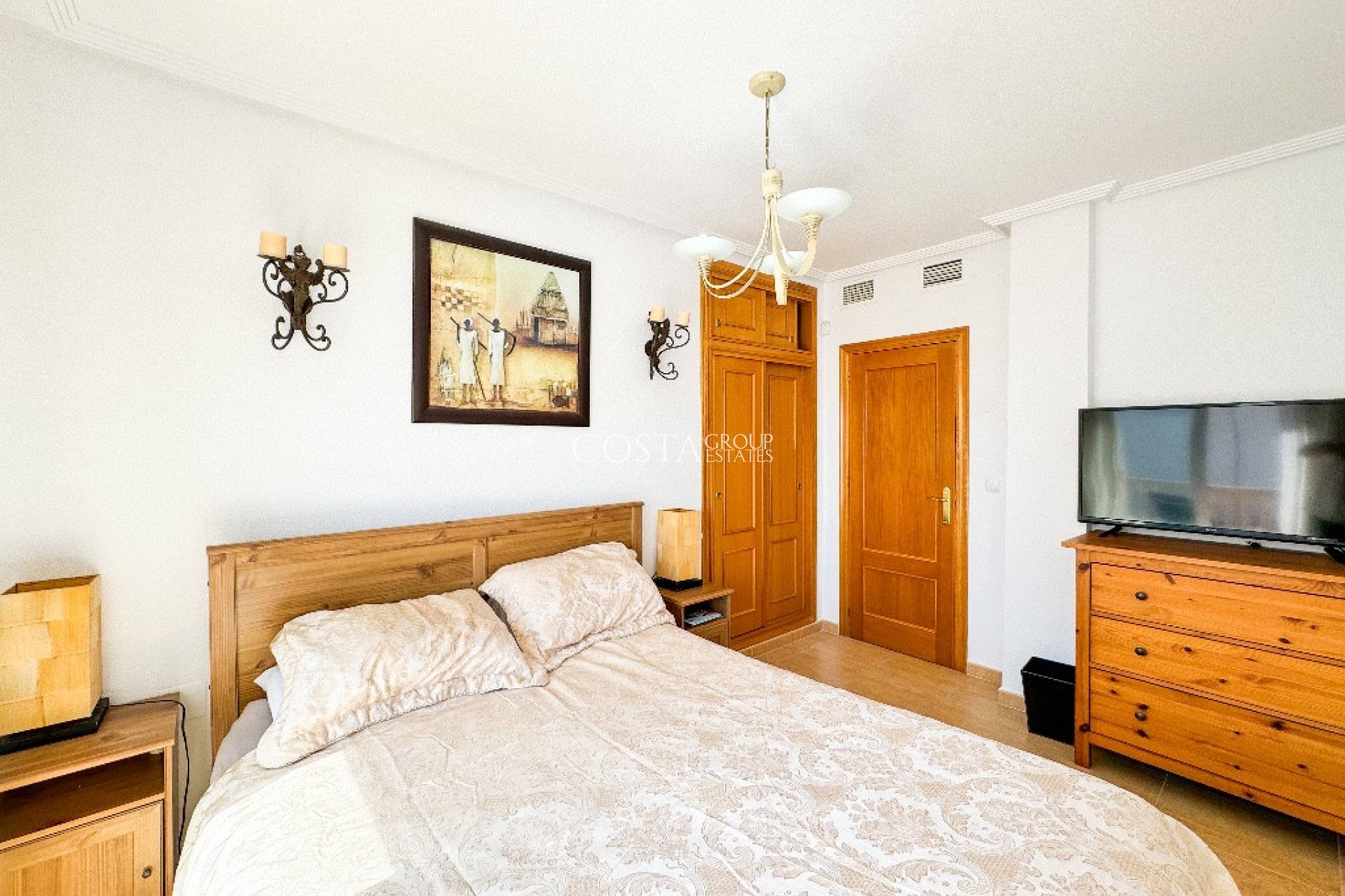Wiederverkauf - Villa -
Orihuela - Punta Prima