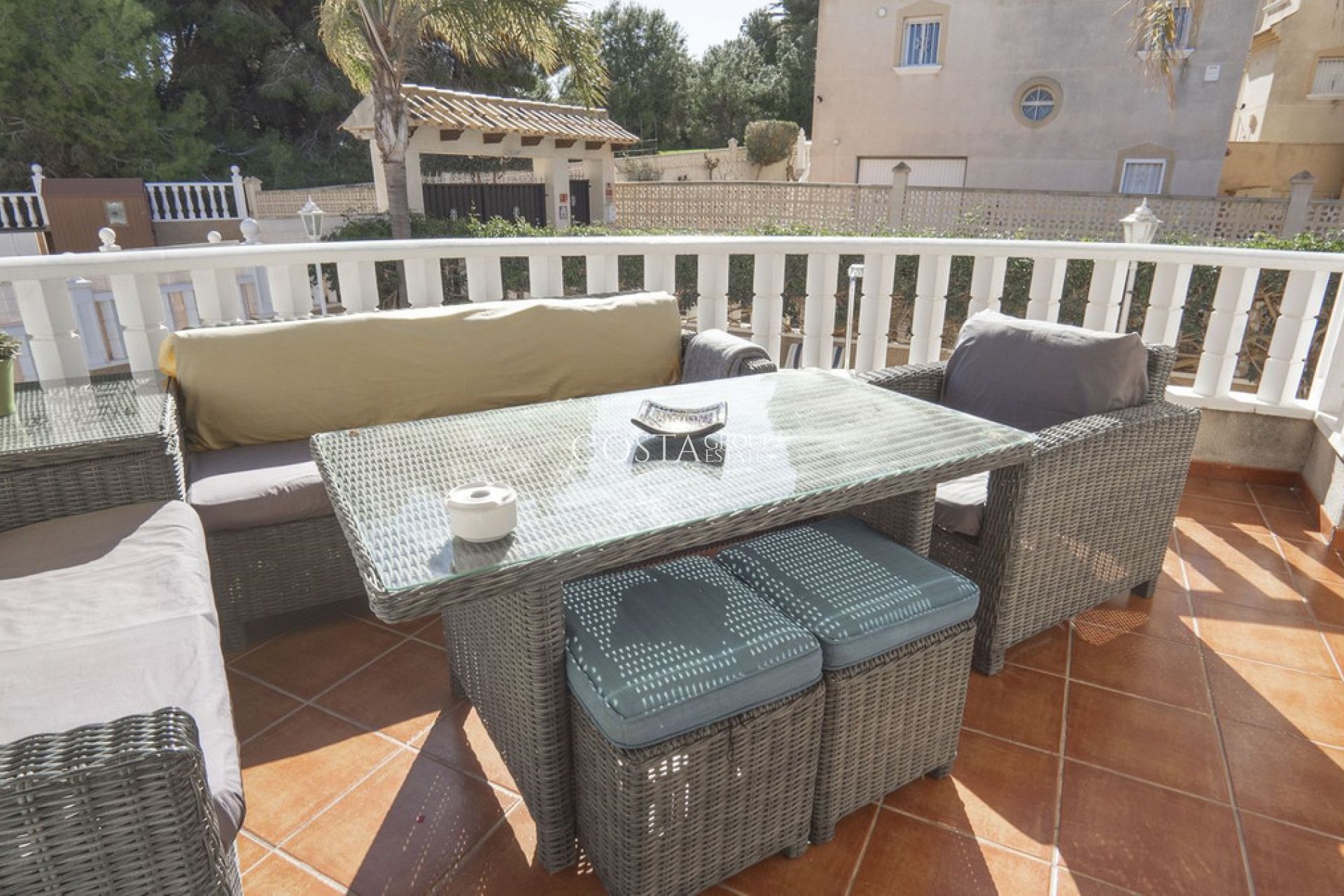Wiederverkauf - Villa -
Orihuela - Villamartin