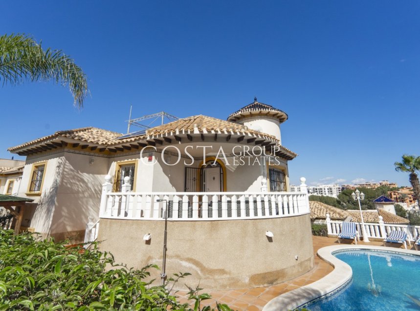 Wiederverkauf - Villa -
Orihuela - Villamartin