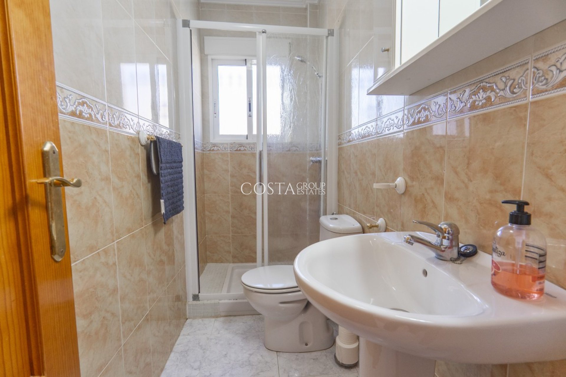 Wiederverkauf - Villa -
Orihuela - Villamartin
