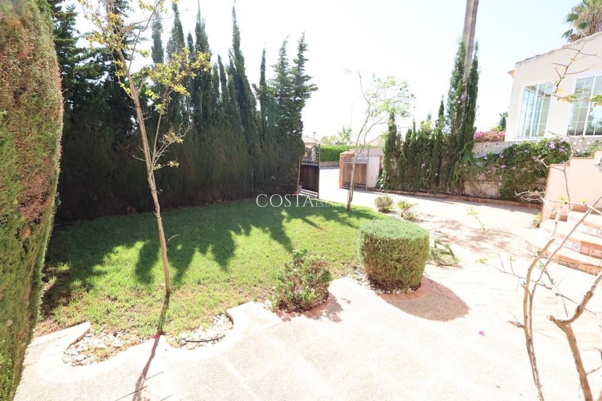 Wiederverkauf - Villa -
Orihuela - Villamartin