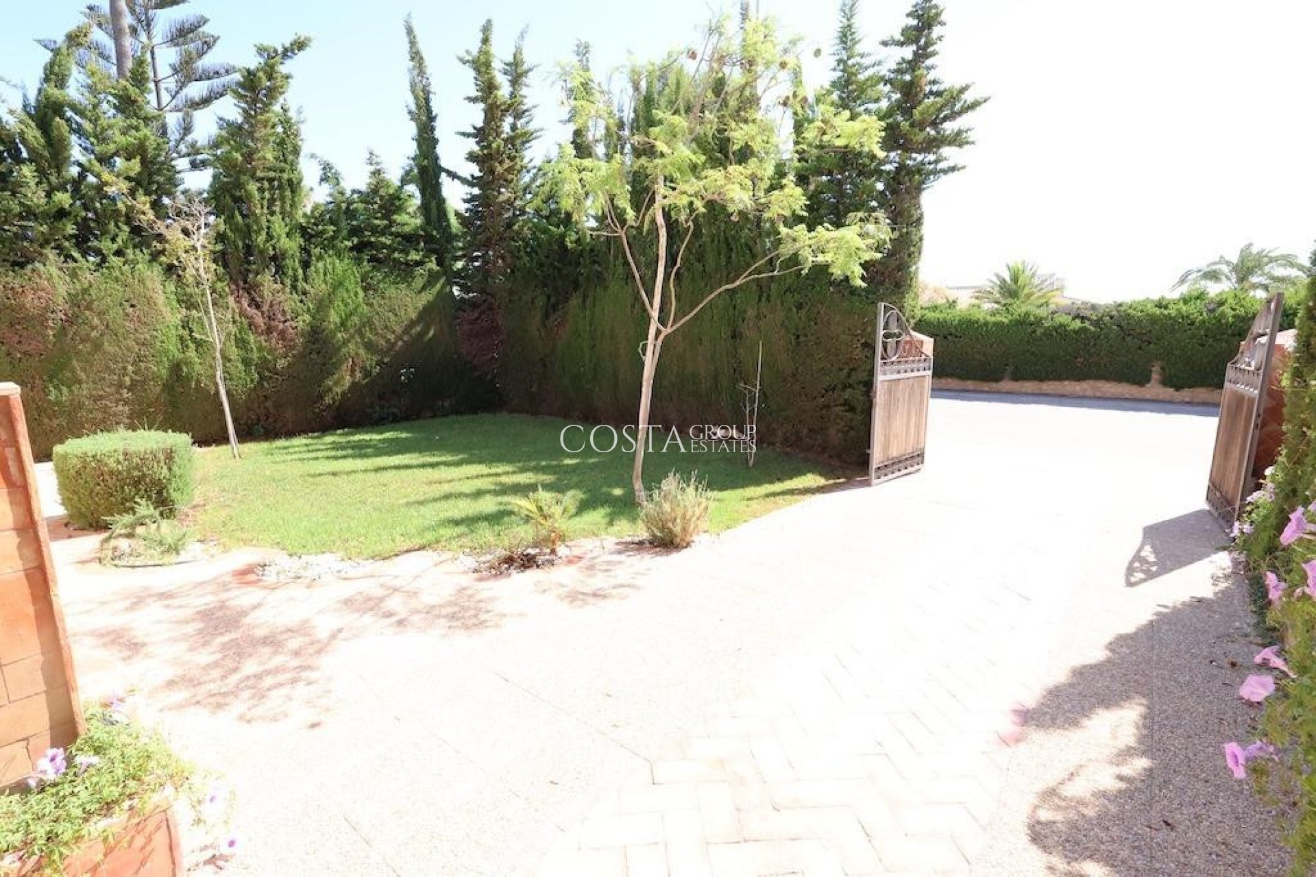 Wiederverkauf - Villa -
Orihuela - Villamartin