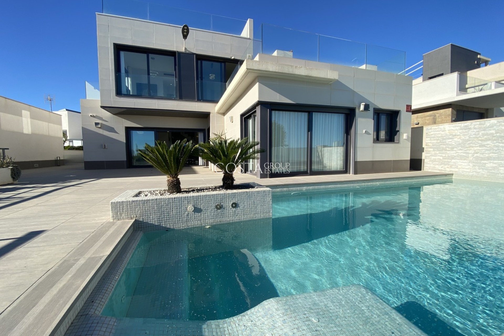 Wiederverkauf - Villa -
Orihuela - Villamartin