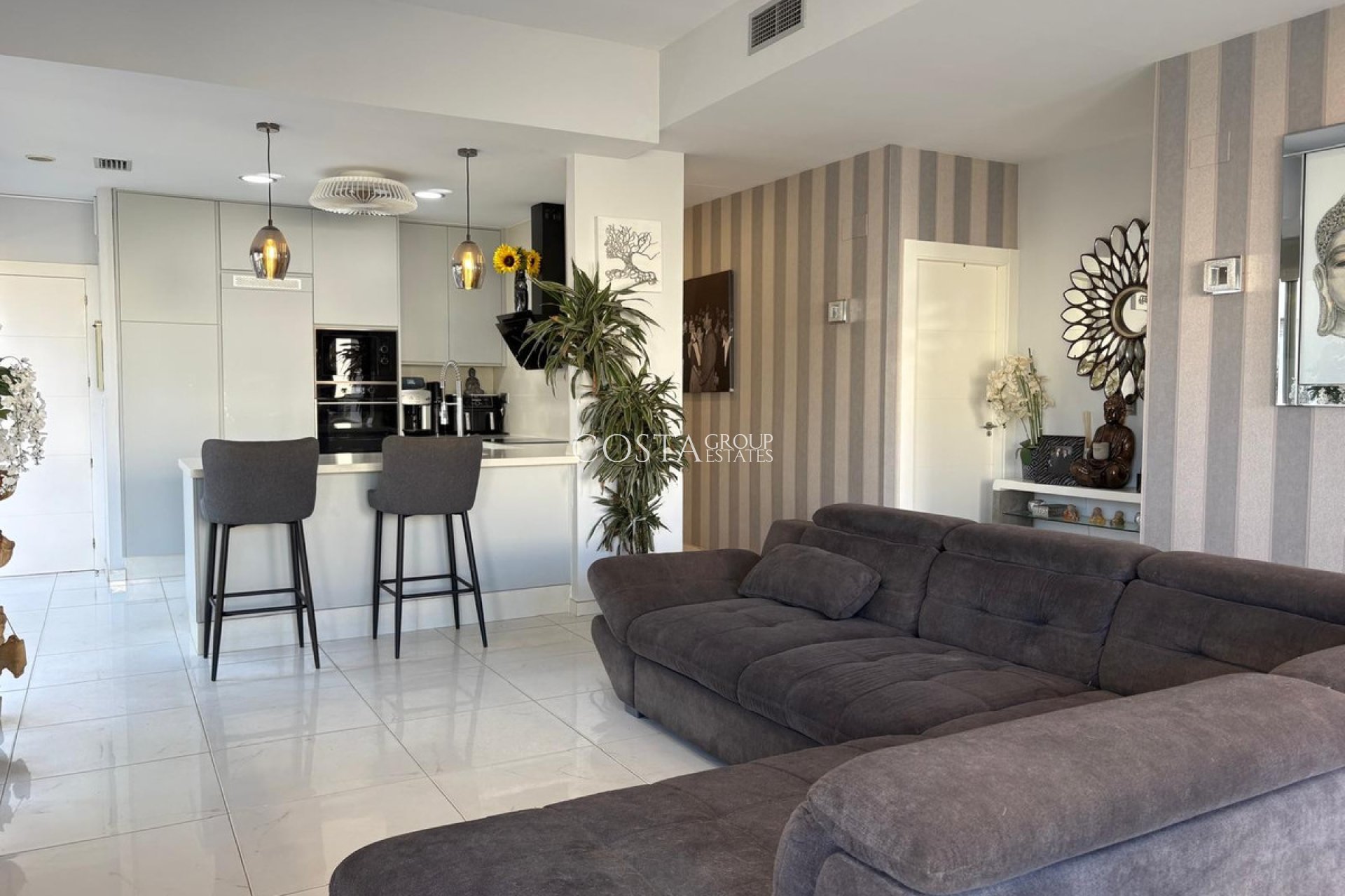 Wiederverkauf - Villa -
Orihuela - Villamartin