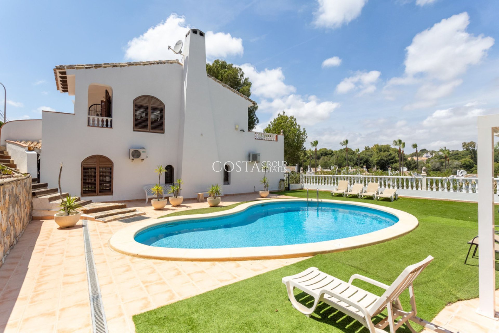 Wiederverkauf - Villa -
Orihuela - Villamartin
