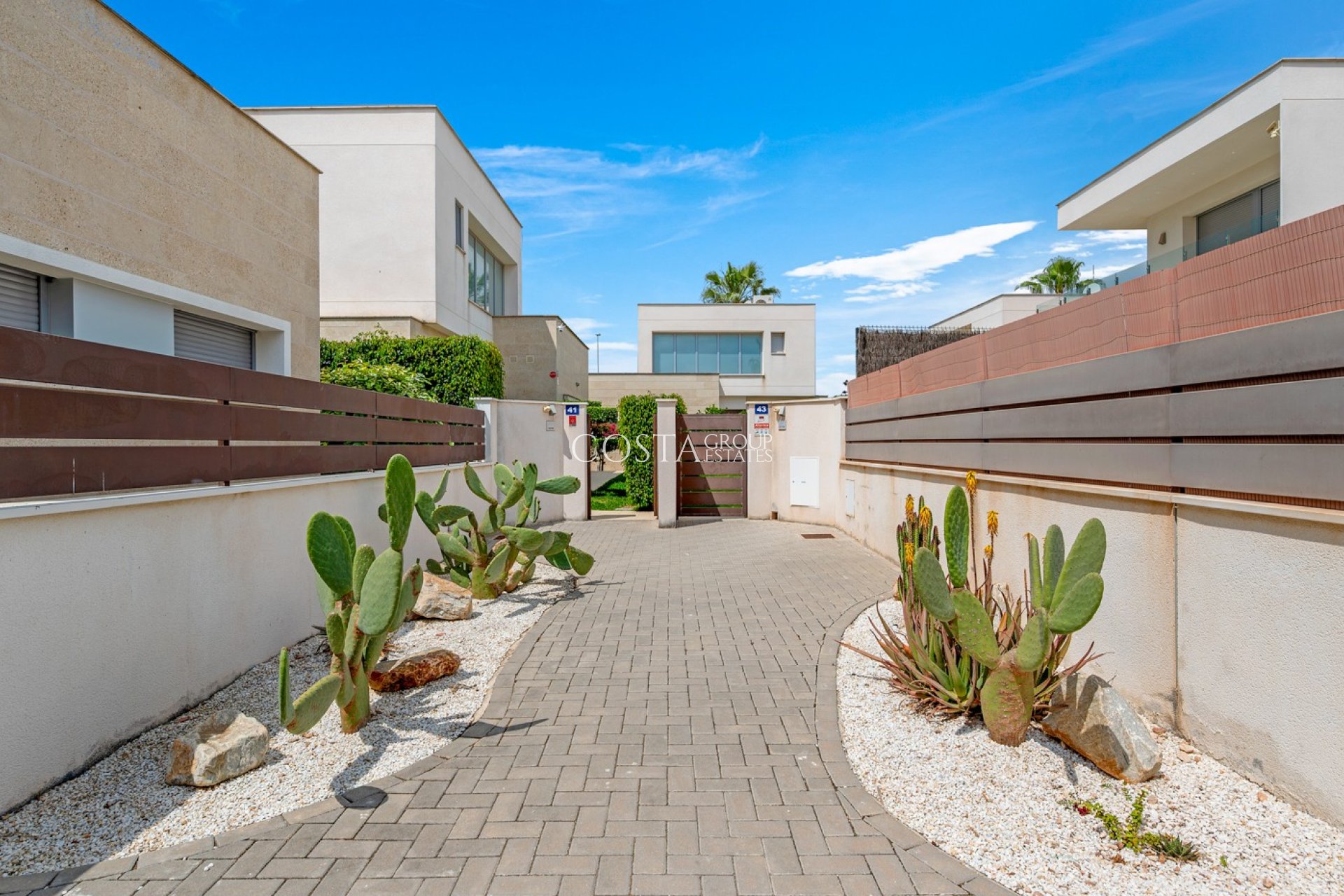 Wiederverkauf - Villa -
Orihuela - Vistabella Golf