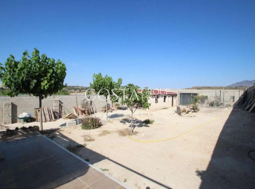 Wiederverkauf - Villa -
Pinoso - Pinoso Centro
