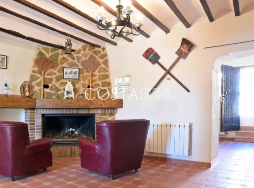 Wiederverkauf - Villa -
Pinoso - Pinoso Centro