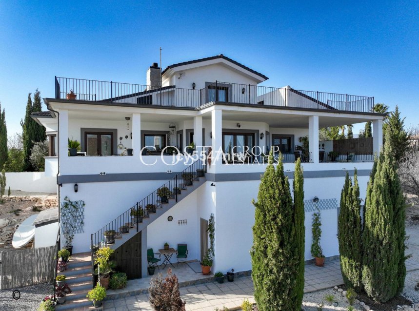 Wiederverkauf - Villa -
Pinoso - Pinoso Centro