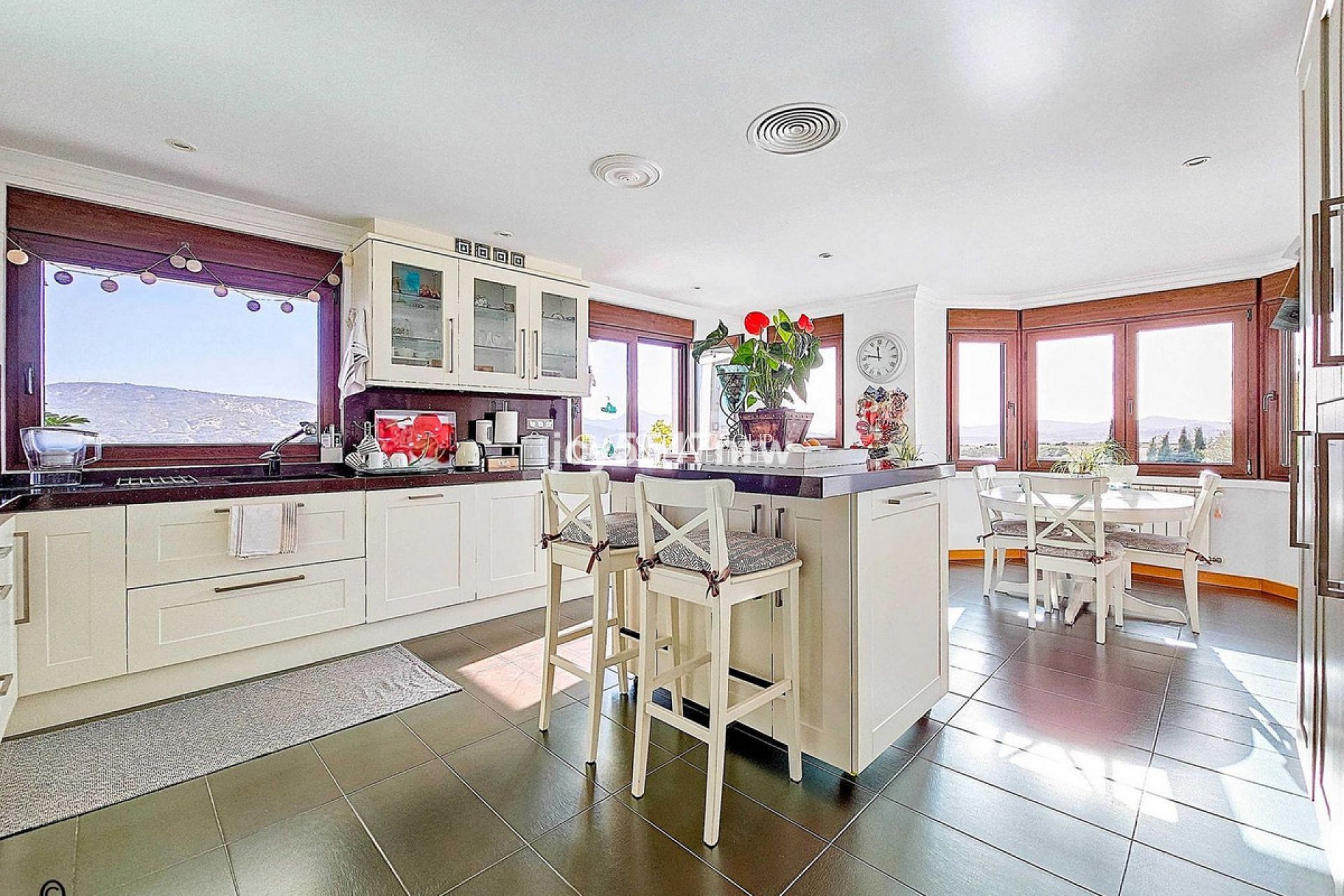 Wiederverkauf - Villa -
Pinoso - Pinoso Centro