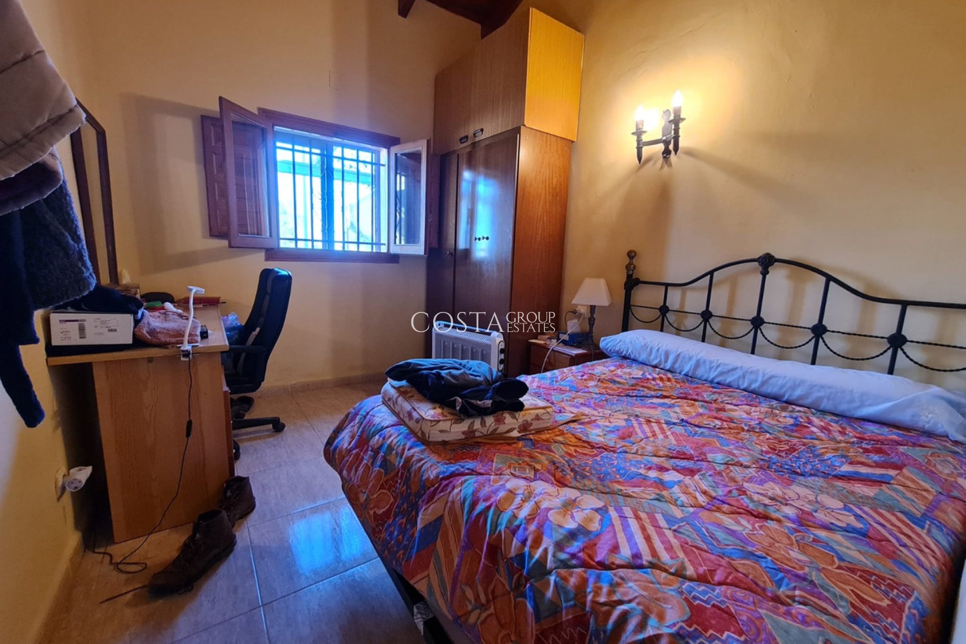 Wiederverkauf - Villa -
Pinoso - Pinoso Centro