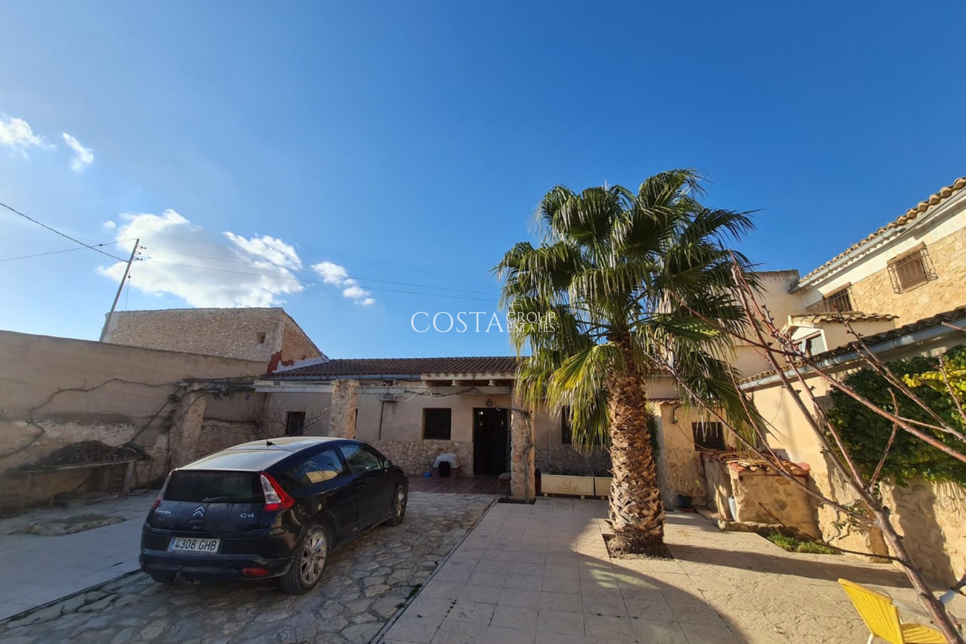 Wiederverkauf - Villa -
Pinoso - Pinoso Centro