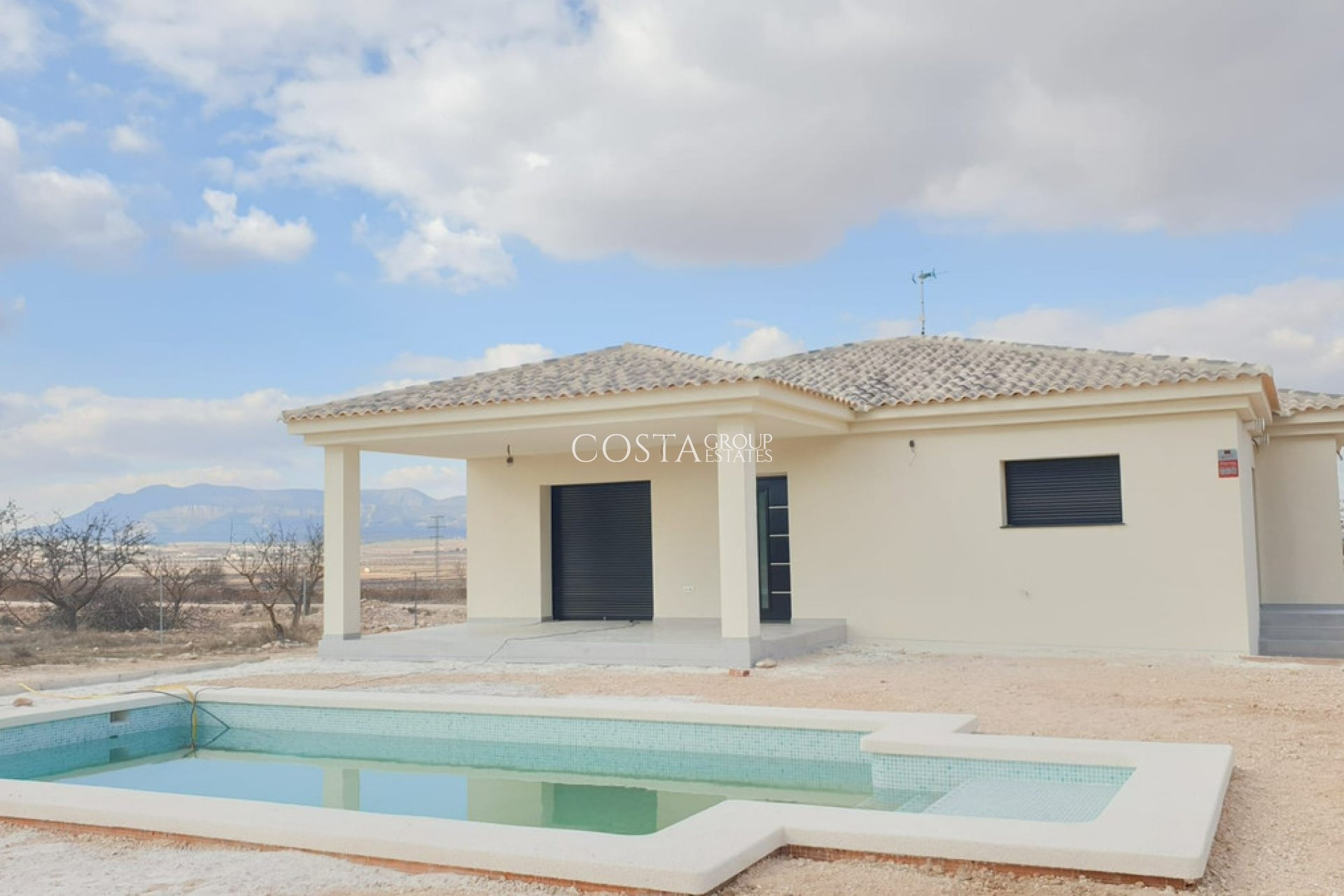 Wiederverkauf - Villa -
Pinoso - Pinoso Centro