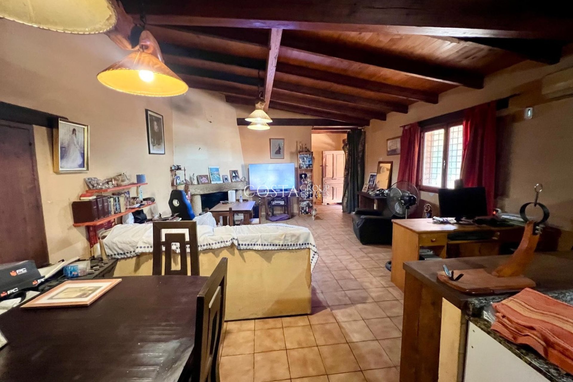 Wiederverkauf - Villa -
Pinoso - Pinoso Centro