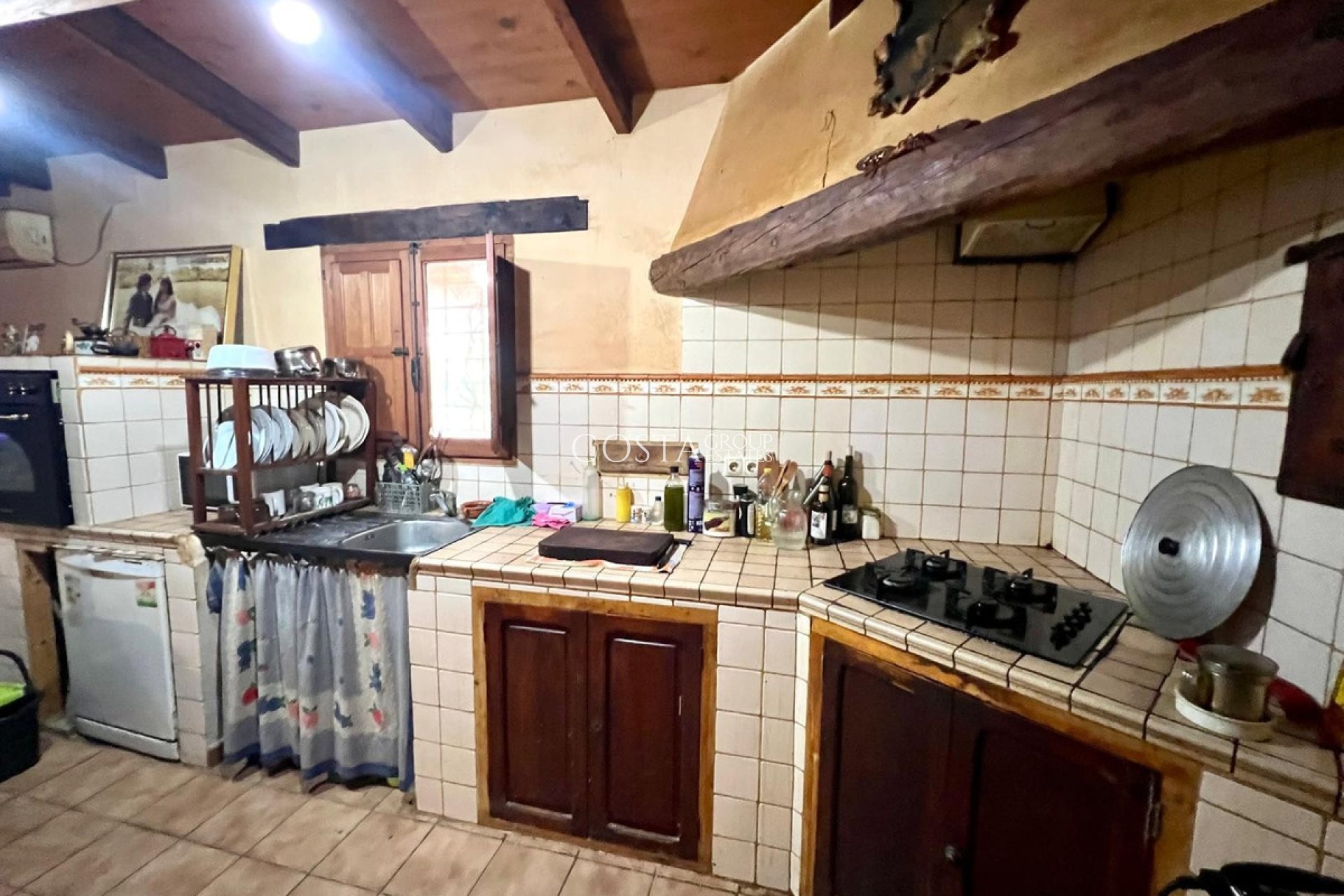 Wiederverkauf - Villa -
Pinoso - Pinoso Centro