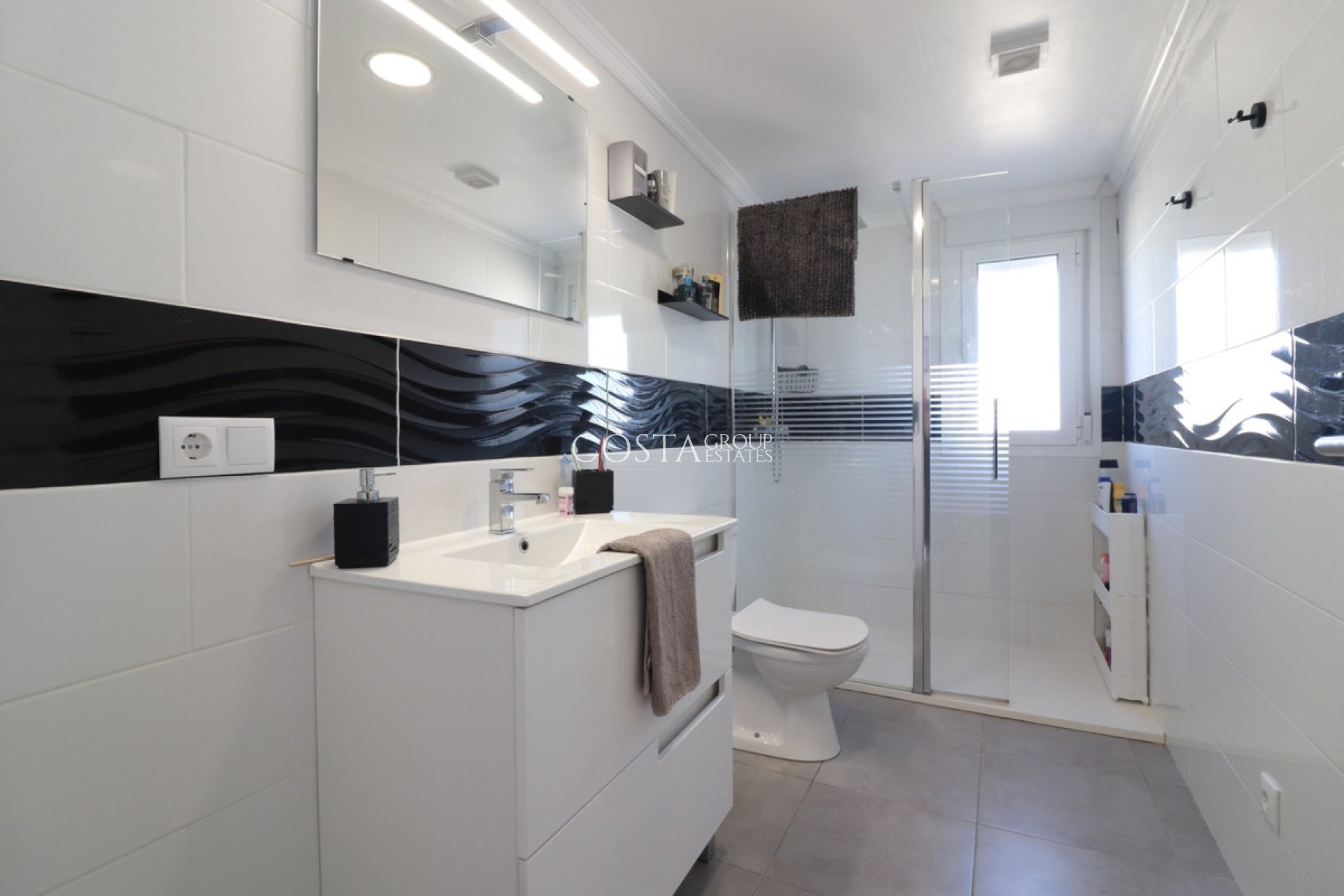 Wiederverkauf - Villa -
Rojales - Rojales Centro