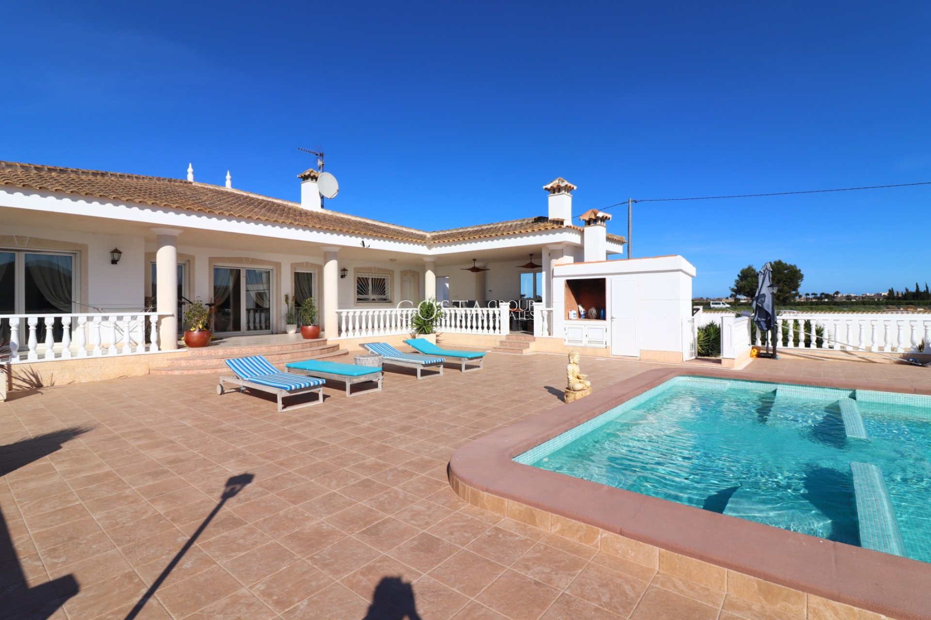 Wiederverkauf - Villa -
Rojales