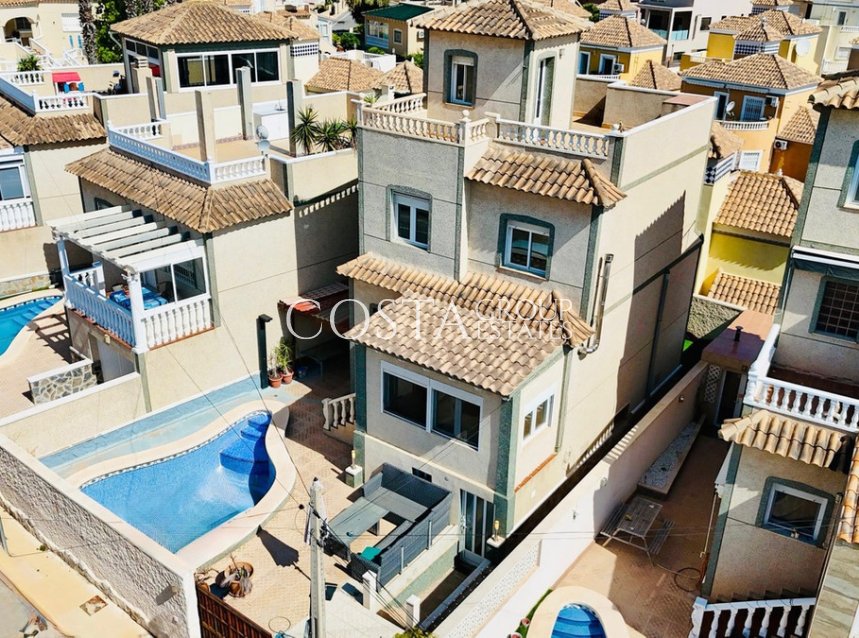Wiederverkauf - Villa -
San Miguel de Salinas - San Miguel de Salinas Centro