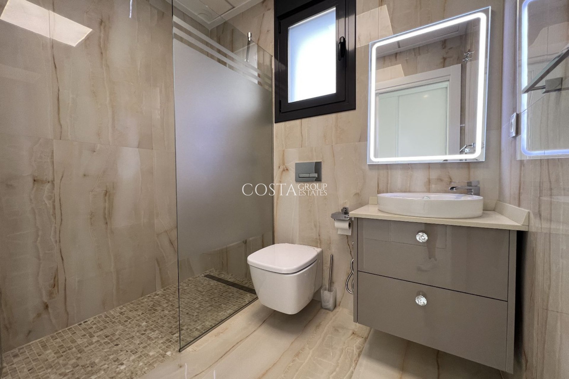 Wiederverkauf - Villa -
San Miguel de Salinas - San Miguel de Salinas Centro