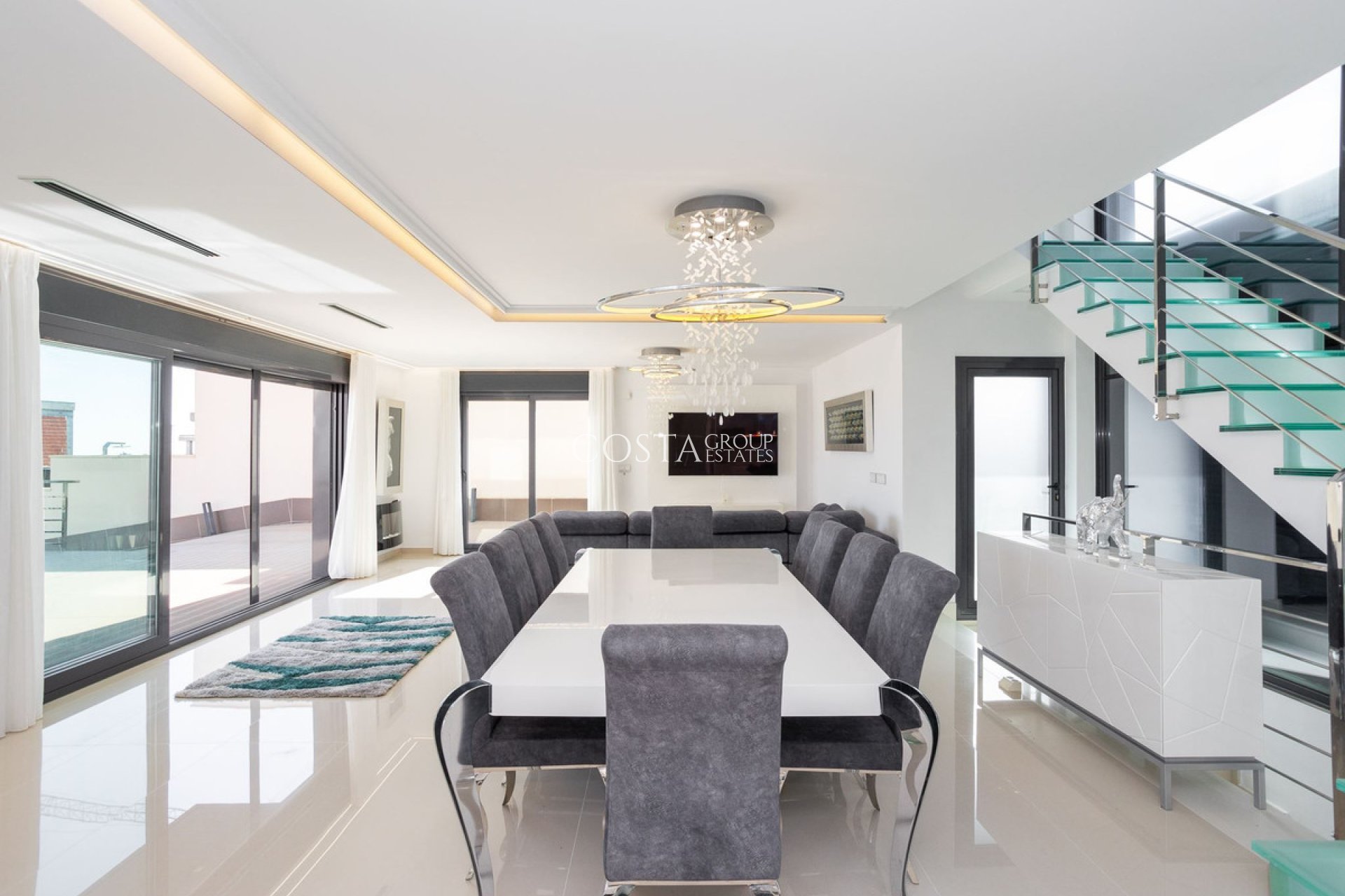 Wiederverkauf - Villa -
San Miguel de Salinas - San Miguel de Salinas Centro