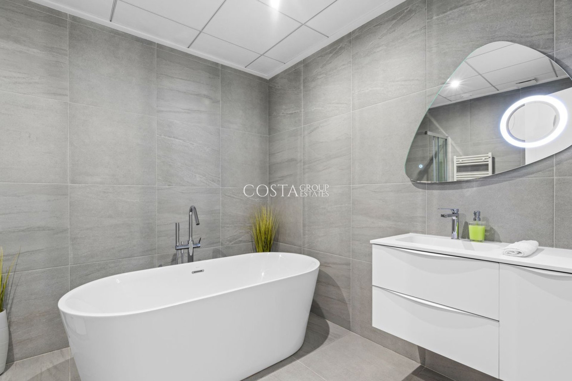 Wiederverkauf - Villa -
San Miguel de Salinas - San Miguel de Salinas Centro