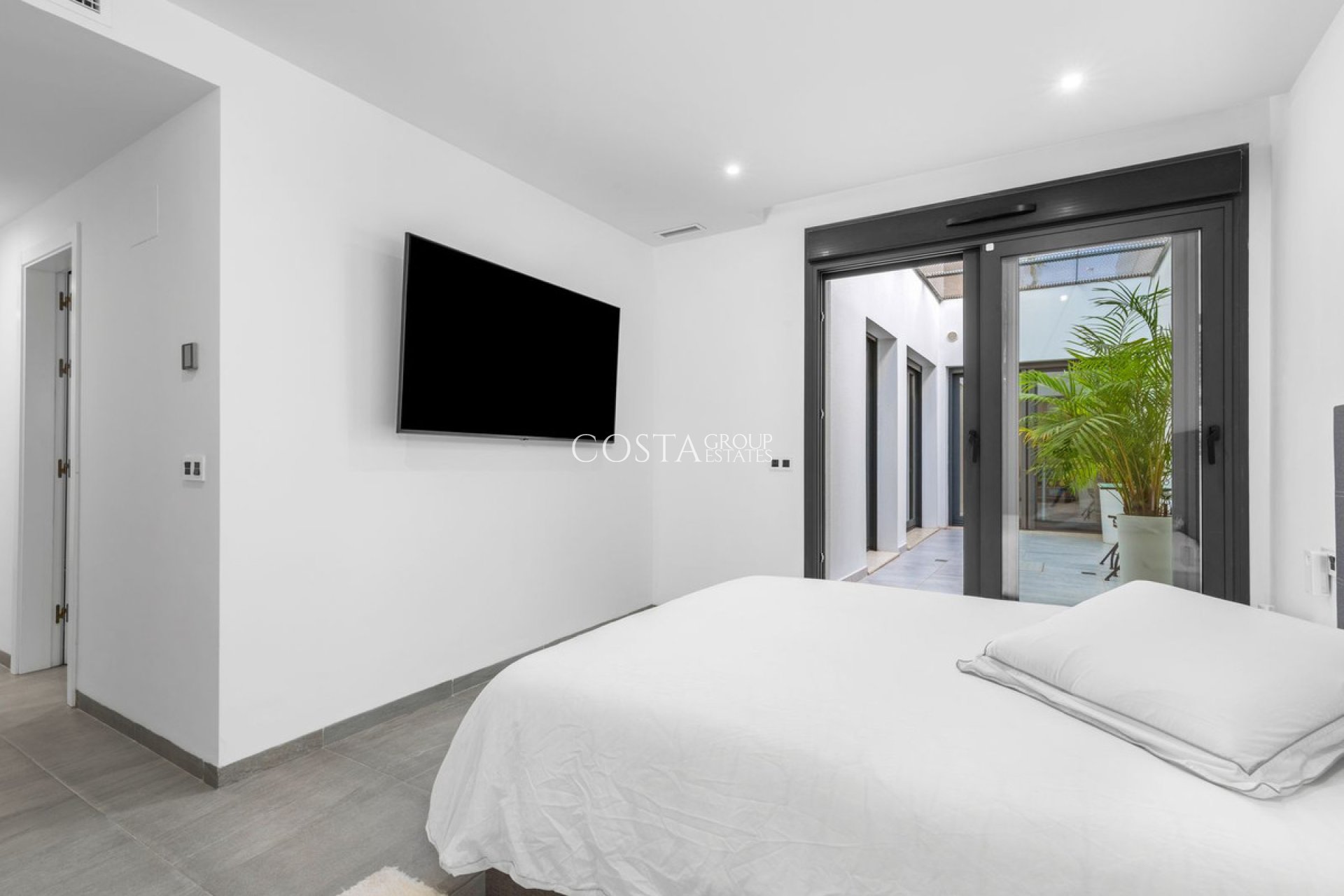 Wiederverkauf - Villa -
San Miguel de Salinas - San Miguel de Salinas Centro