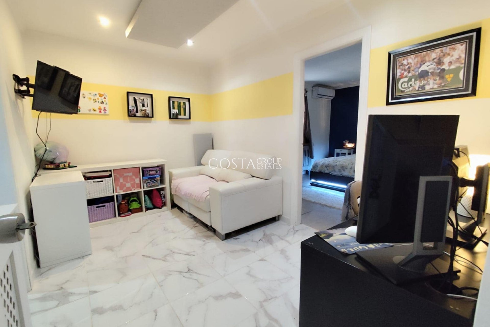 Wiederverkauf - Villa -
San Miguel de Salinas - San Miguel de Salinas Centro