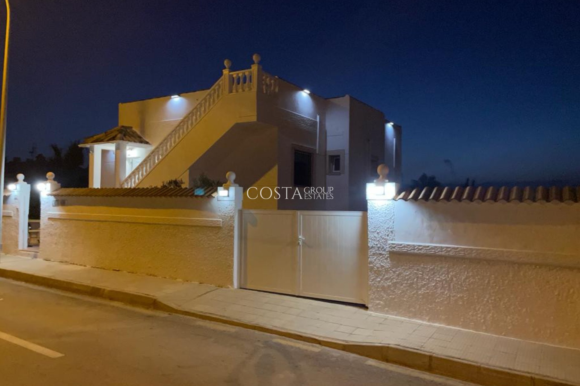Wiederverkauf - Villa -
San Miguel de Salinas - San Miguel