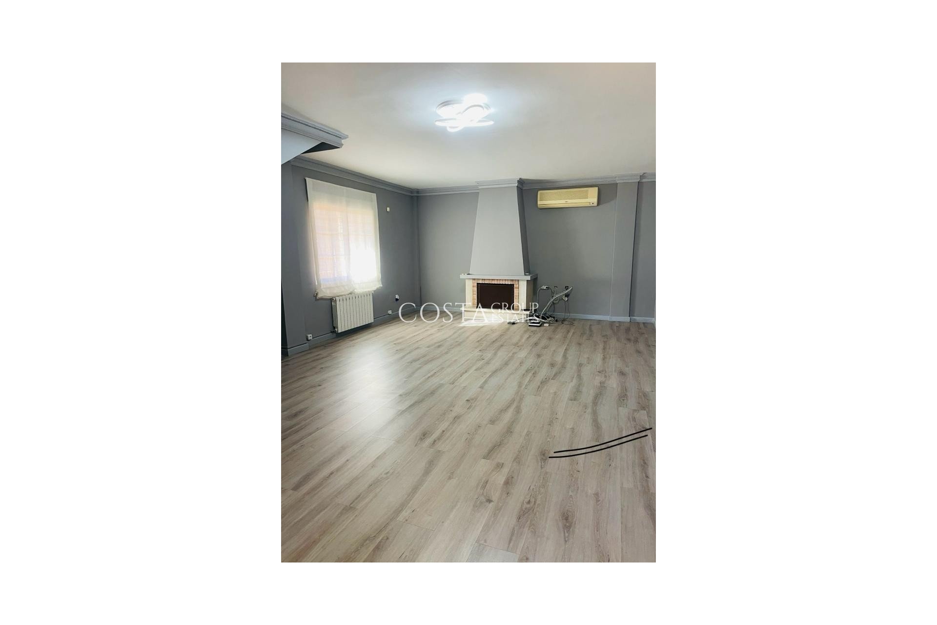 Wiederverkauf - Villa -
Torrevieja - Los Balcones