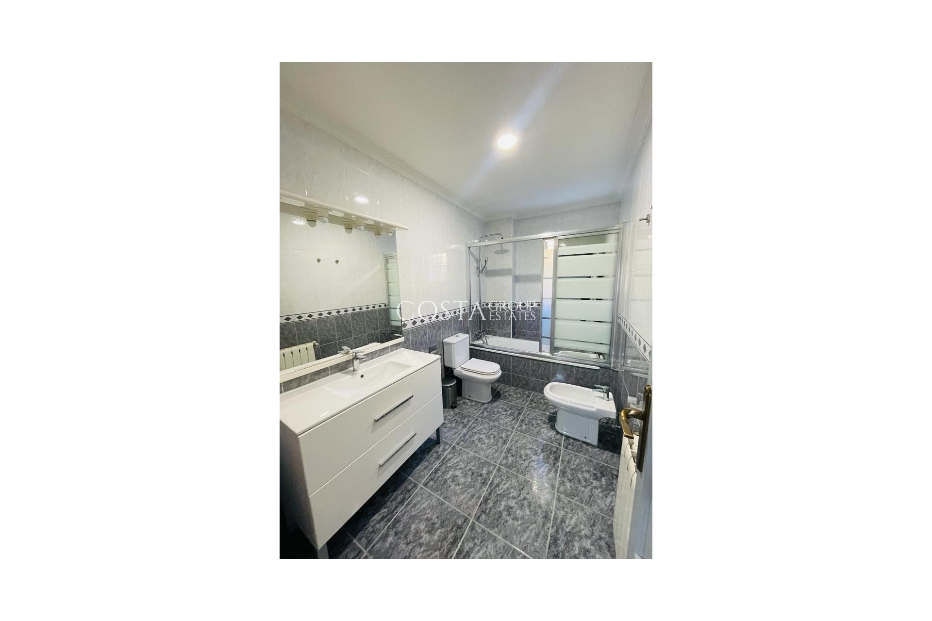Wiederverkauf - Villa -
Torrevieja - Los Balcones