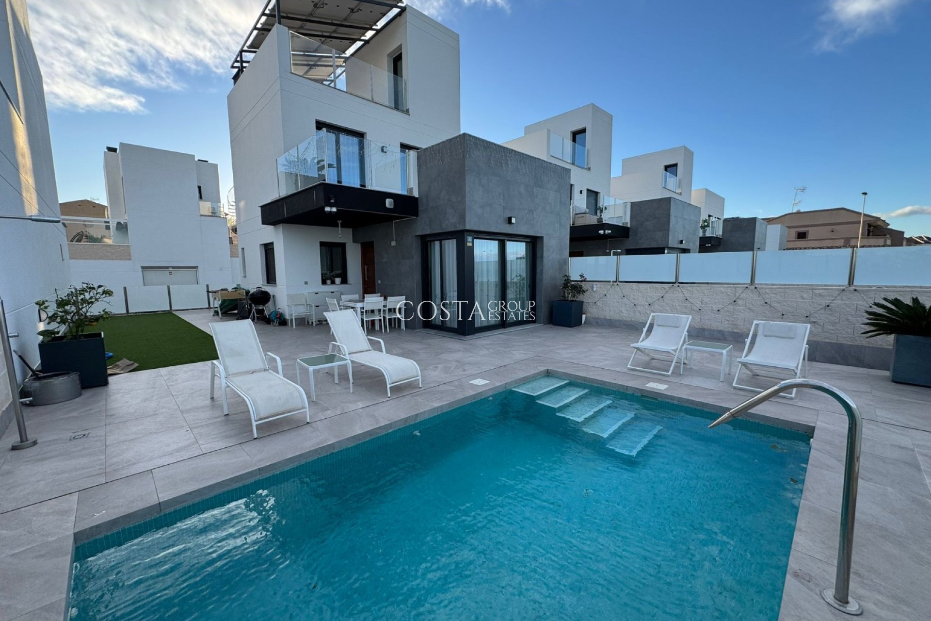 Wiederverkauf - Villa -
Torrevieja - Los Balcones